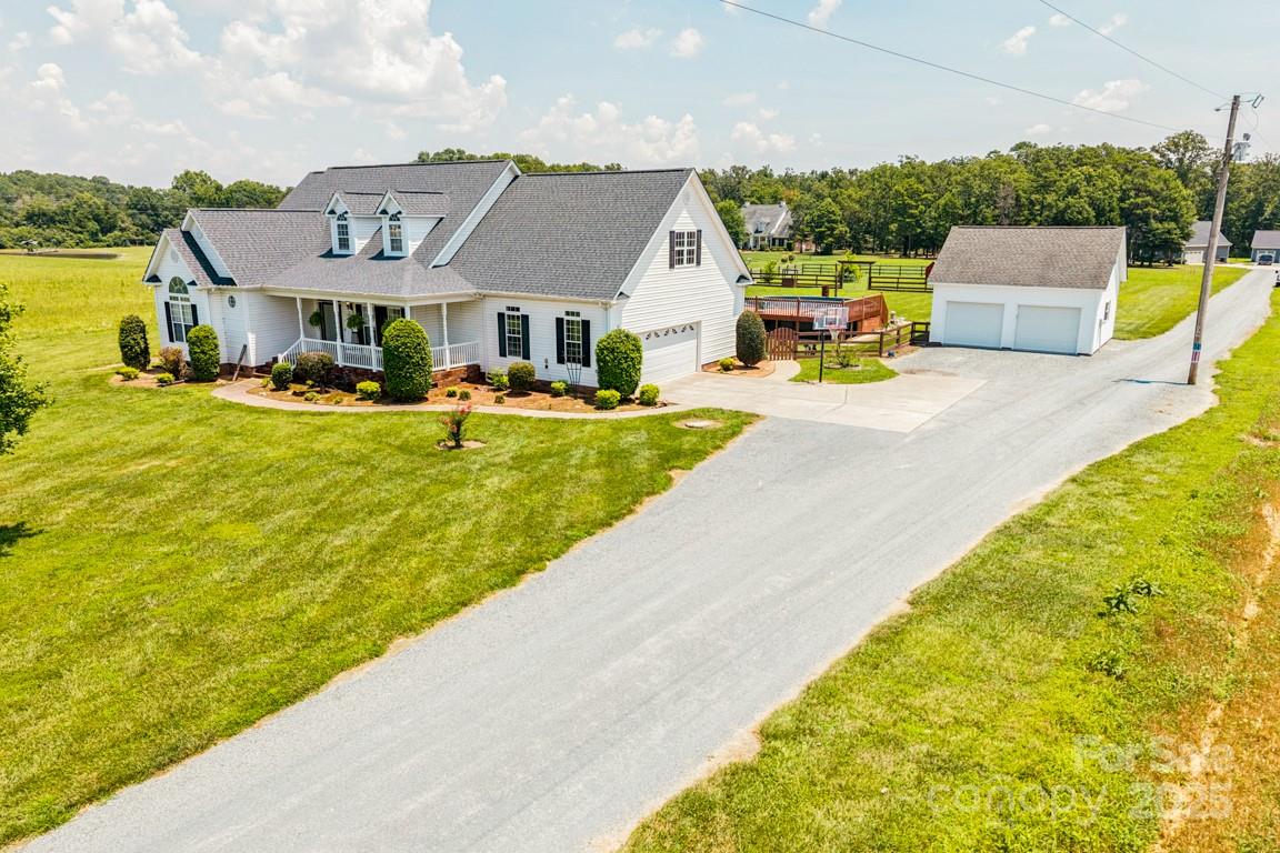 1123 Snyders Store Road