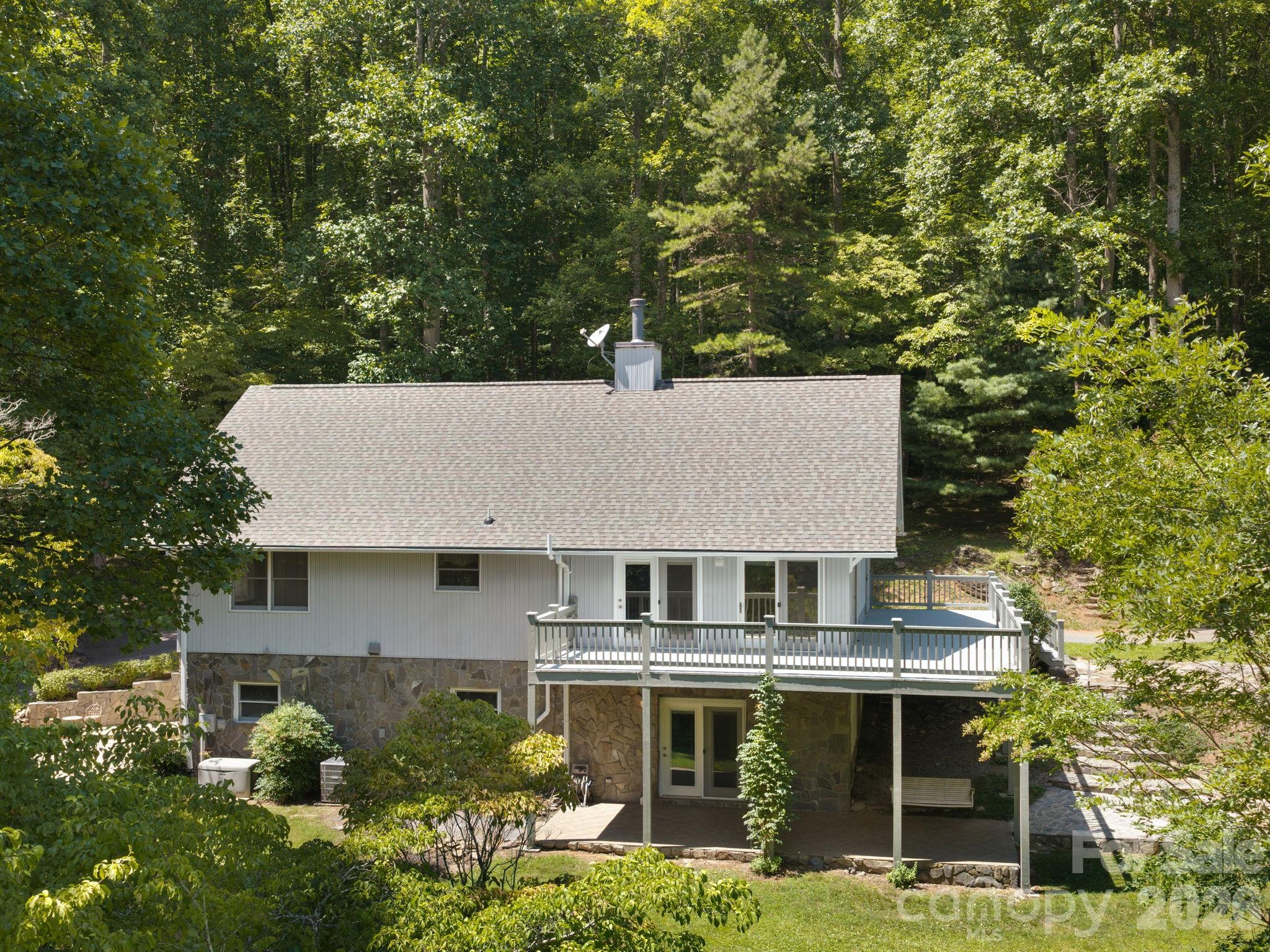 1572 Brushy Fork Road
