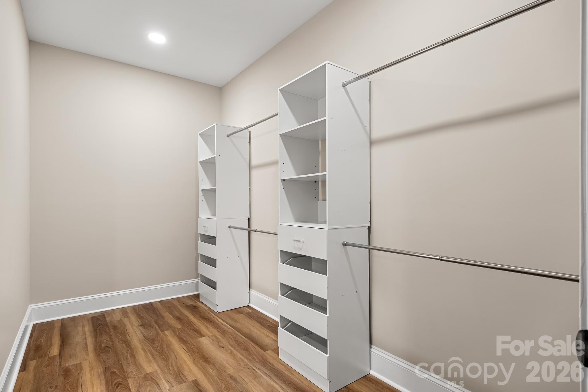 Stoneridge Lakes - Residential