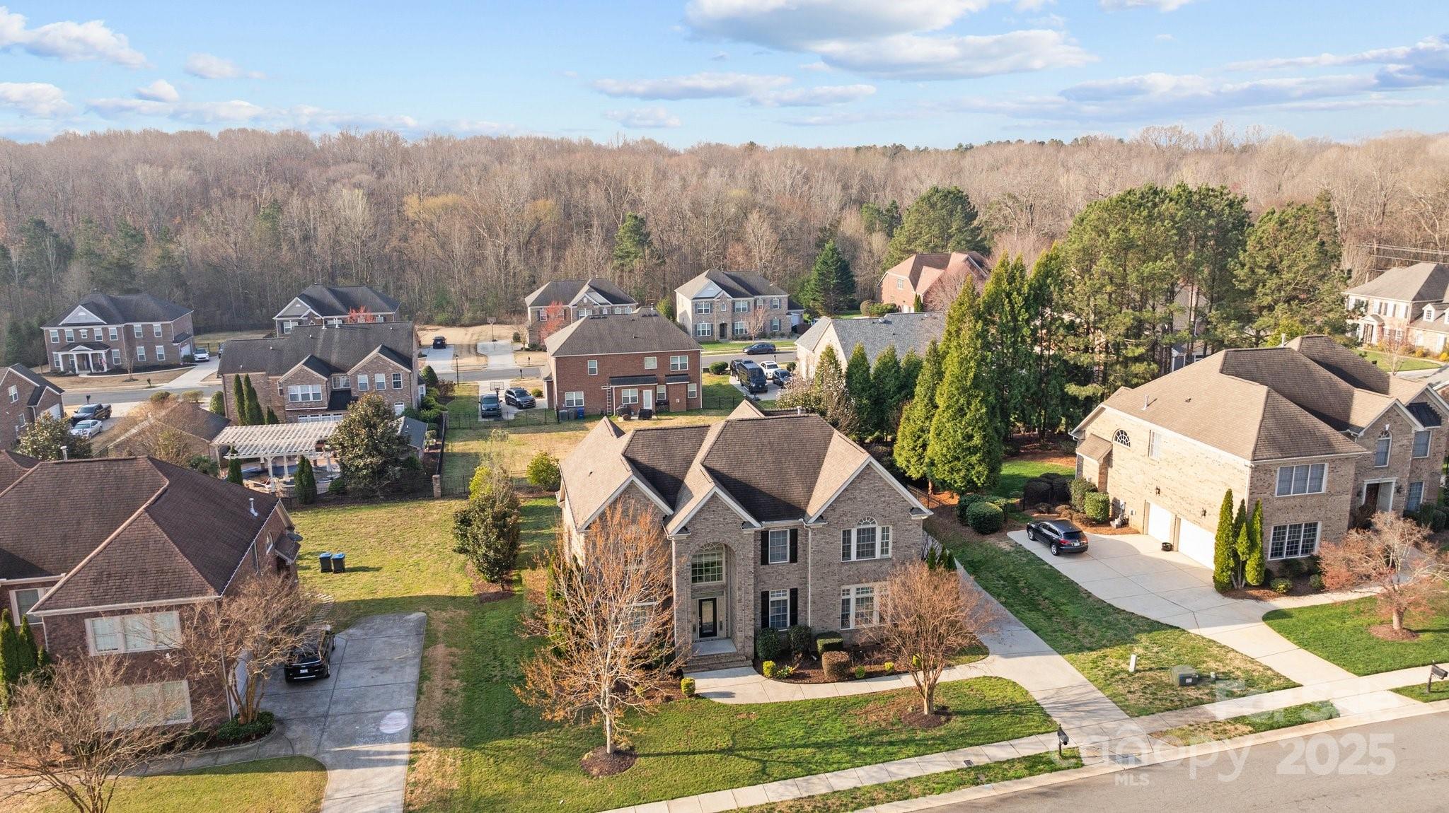 Winding Creek - Residential