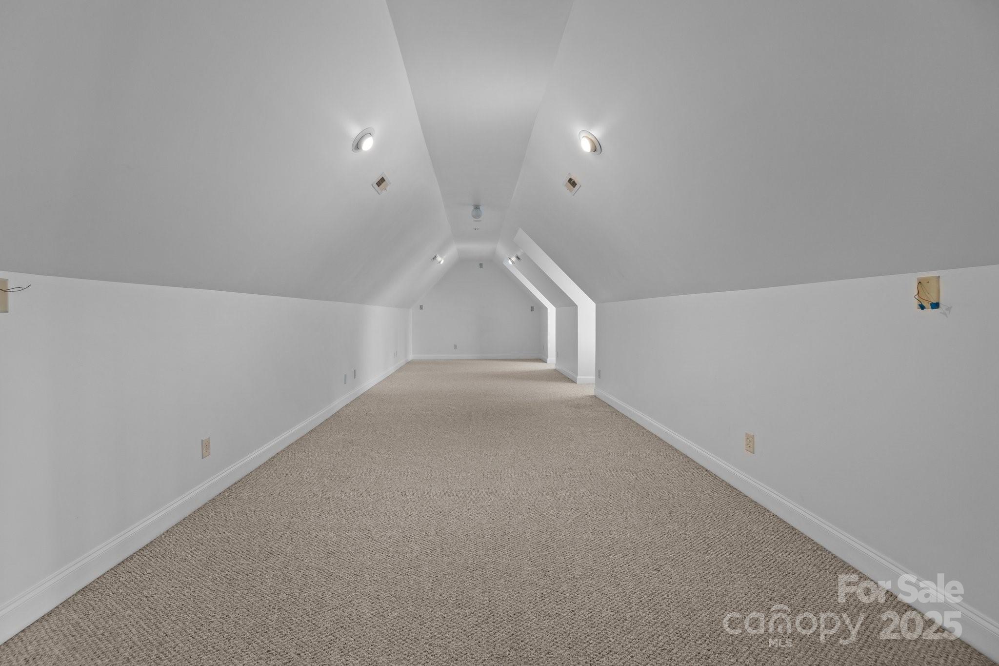 Winding Creek - Residential