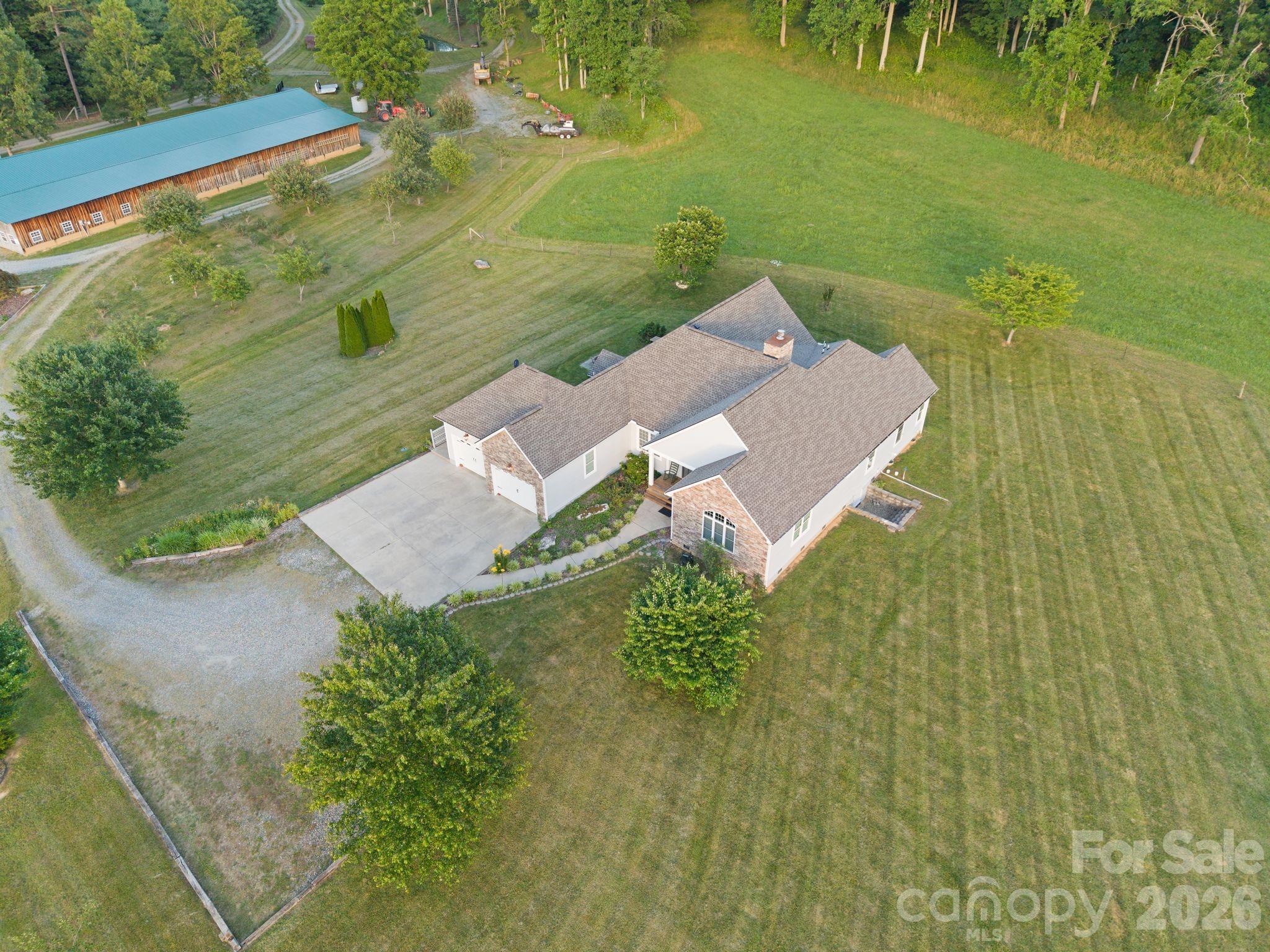 1372 & 1370 Barnardsville Highway