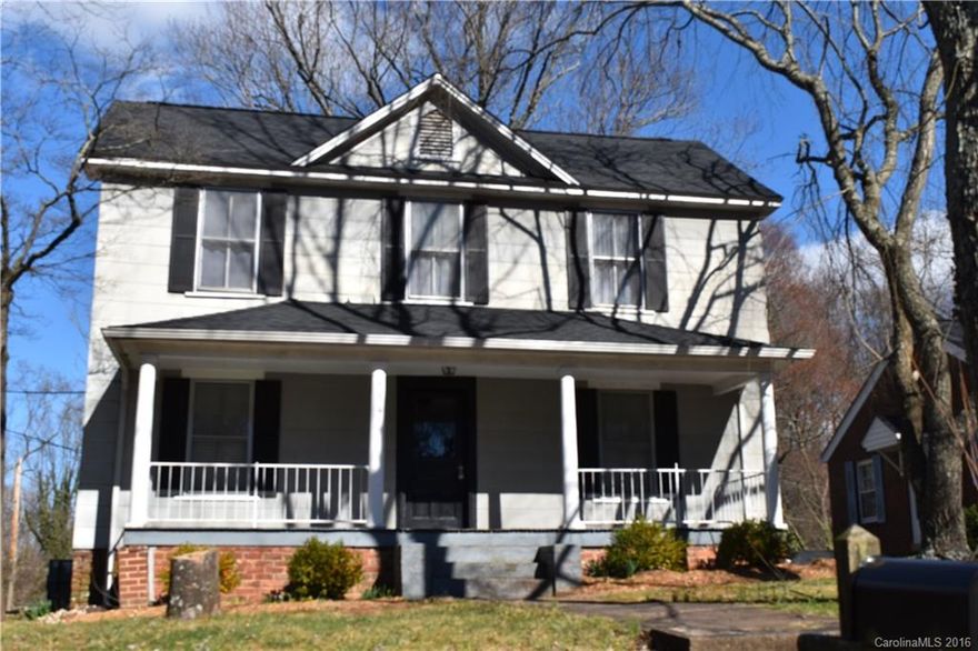 LOVELY OLDE HOME CIRCA 1900 IN STATESVILLE.  IT HAS 4 BEDROOMS AND 2 BATHS PLUS LARGE KITCHEN.  HARDWOOD FLOORS IN BEDROOMS.  NEW ROOF FEB. 2016.