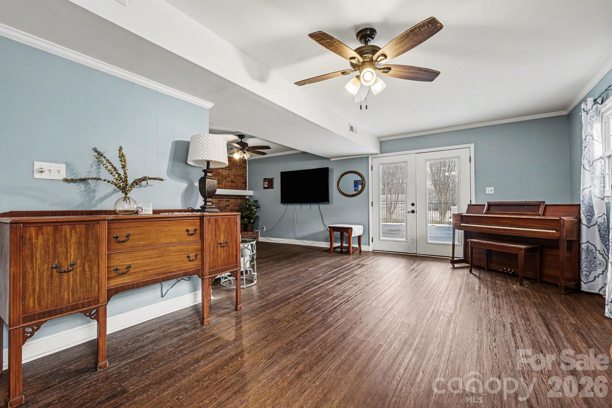 West Manor - Residential