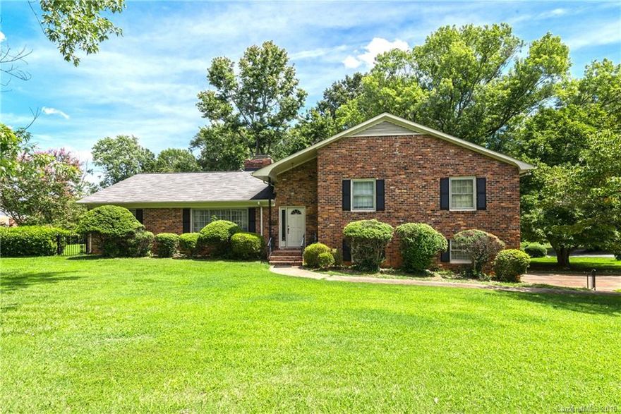 Phenomenal opportunity to live at one of SouthPark’s best addresses.  This lovely home has great potential – update a bit, add on to or knock down and build the home of your dreams.  And take note of the lot size – just shy of an acre and mostly flat!   Inside you will find spacious formal living and every day areas.  Huge Garage & Storage Room which would make a great shop as well.  Don’t miss out!