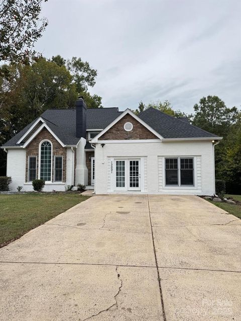 13001 Greycrest Drive Charlotte NC 28278