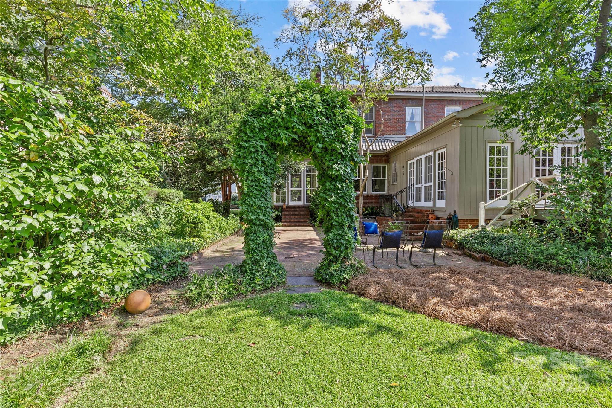 Myers Park - Residential