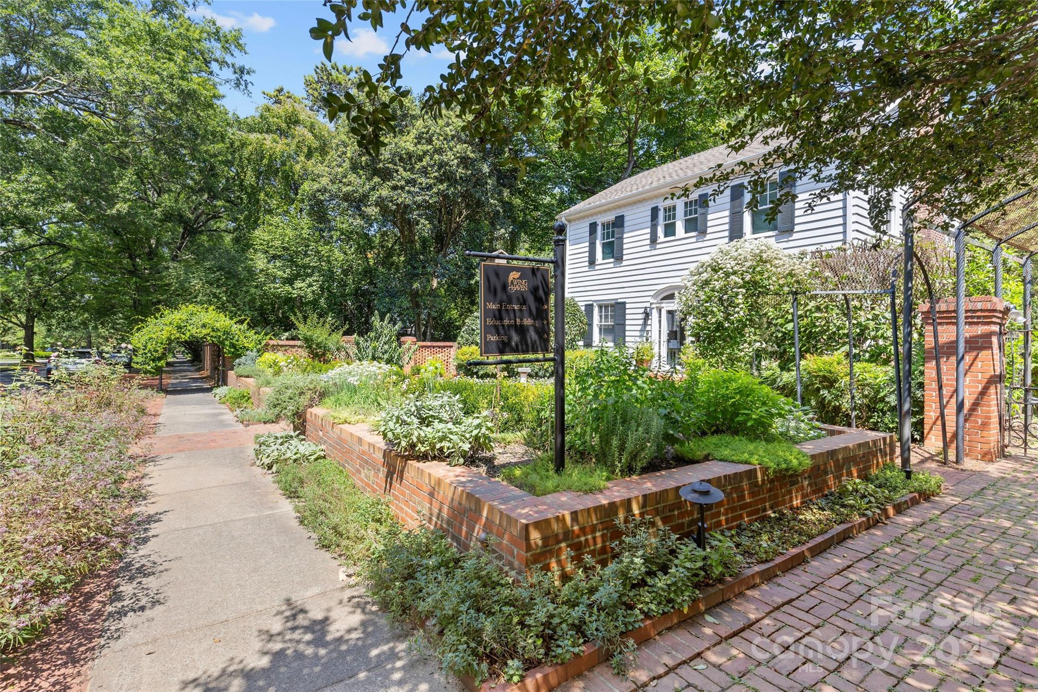 Myers Park - Residential