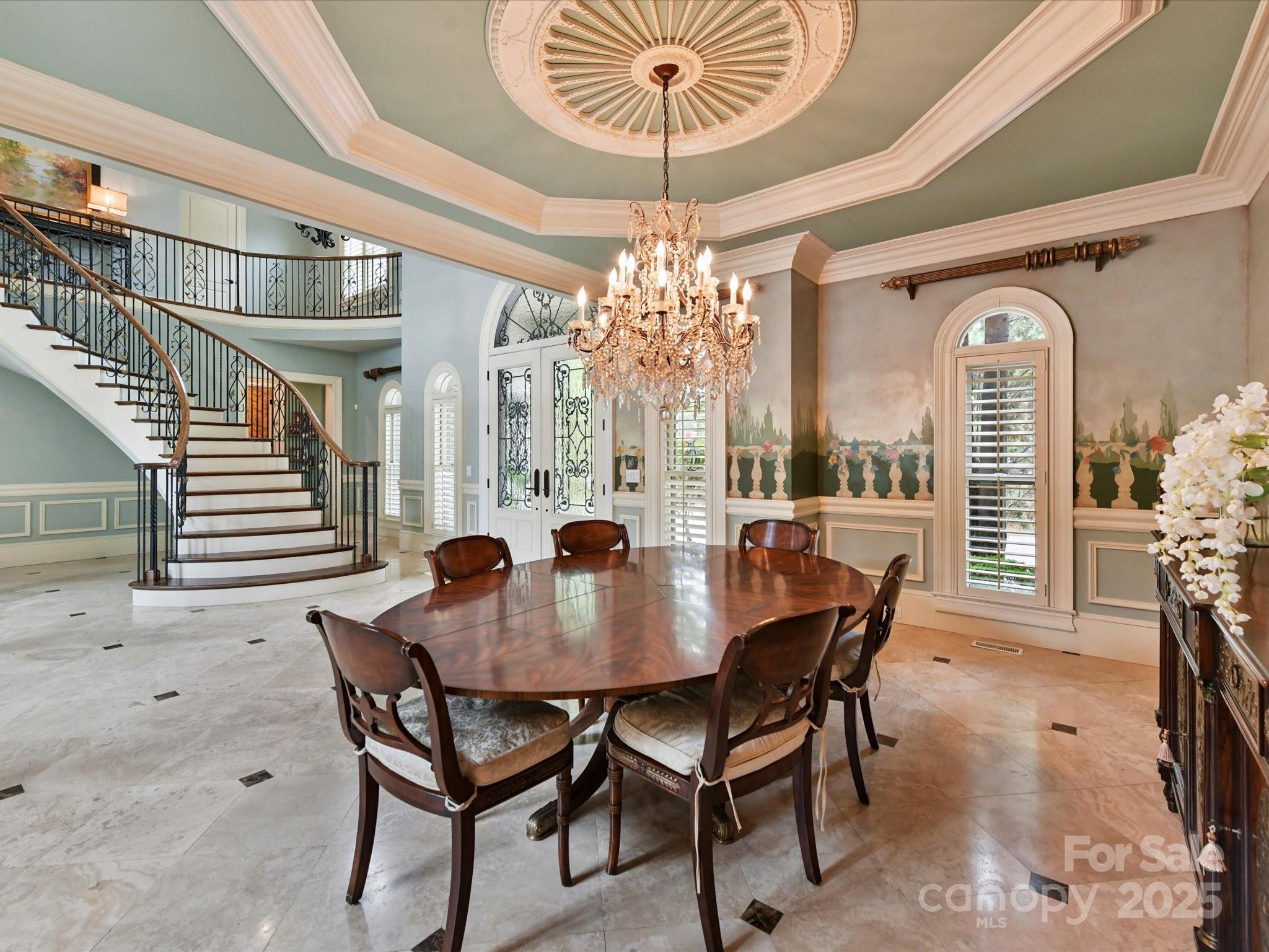 The Peninsula - Residential