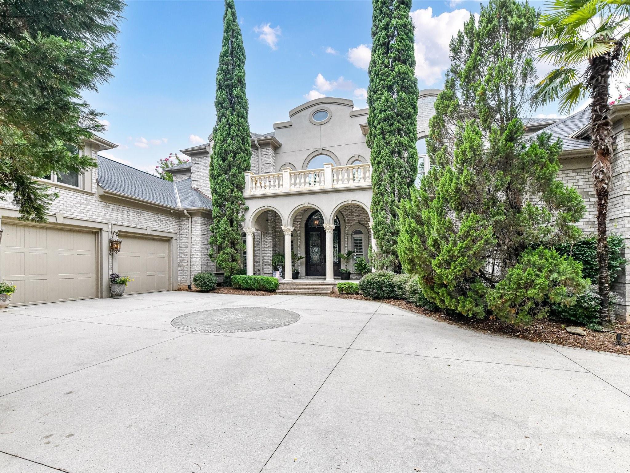 The Peninsula - Residential