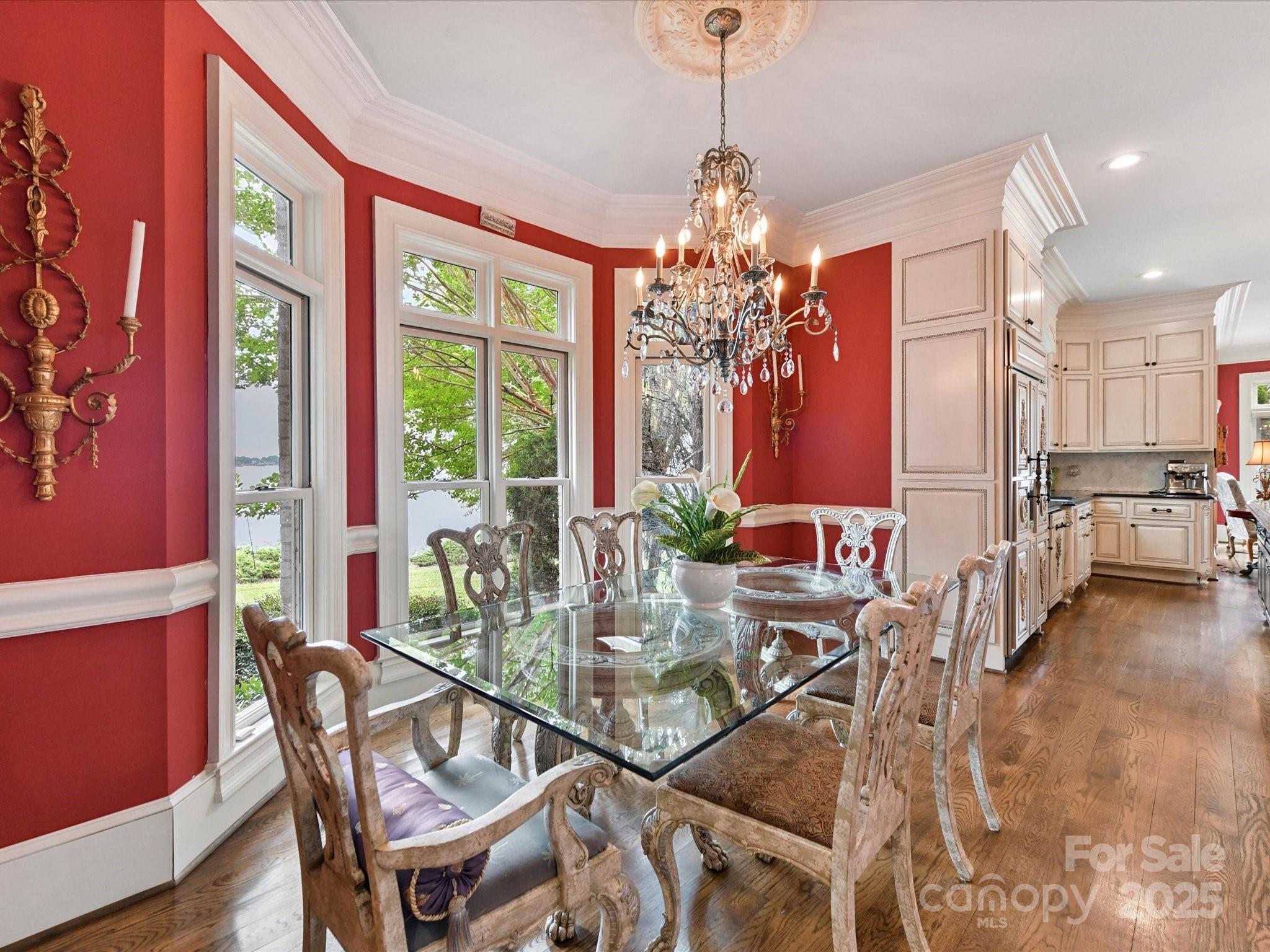 The Peninsula - Residential