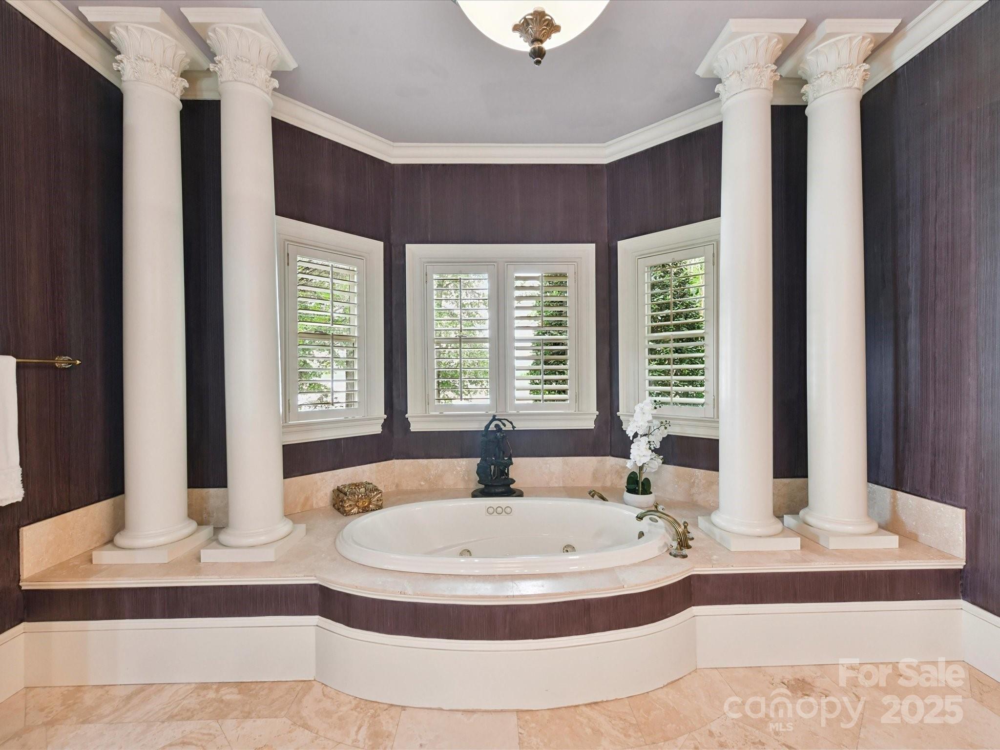 The Peninsula - Residential