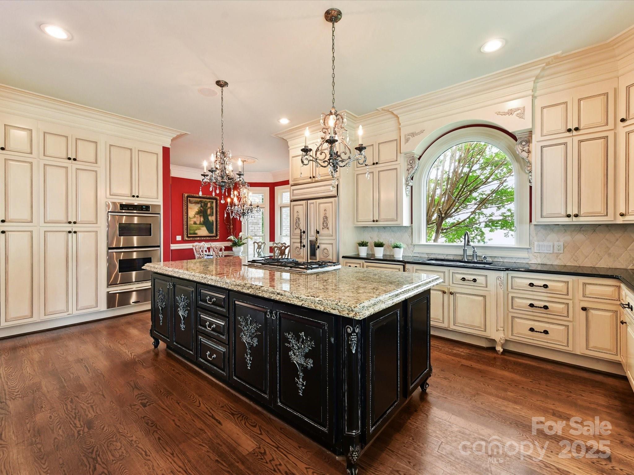 The Peninsula - Residential