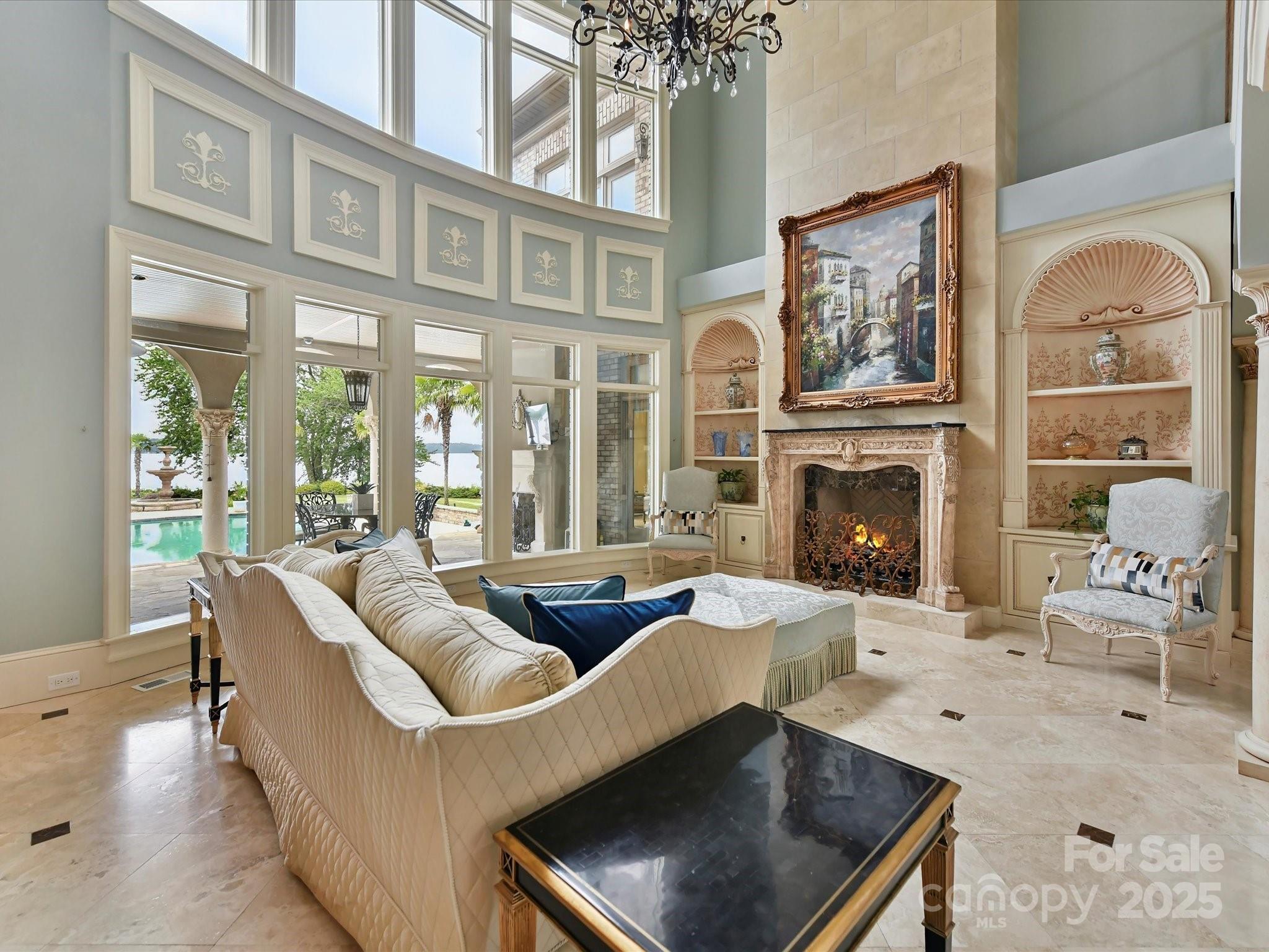 The Peninsula - Residential