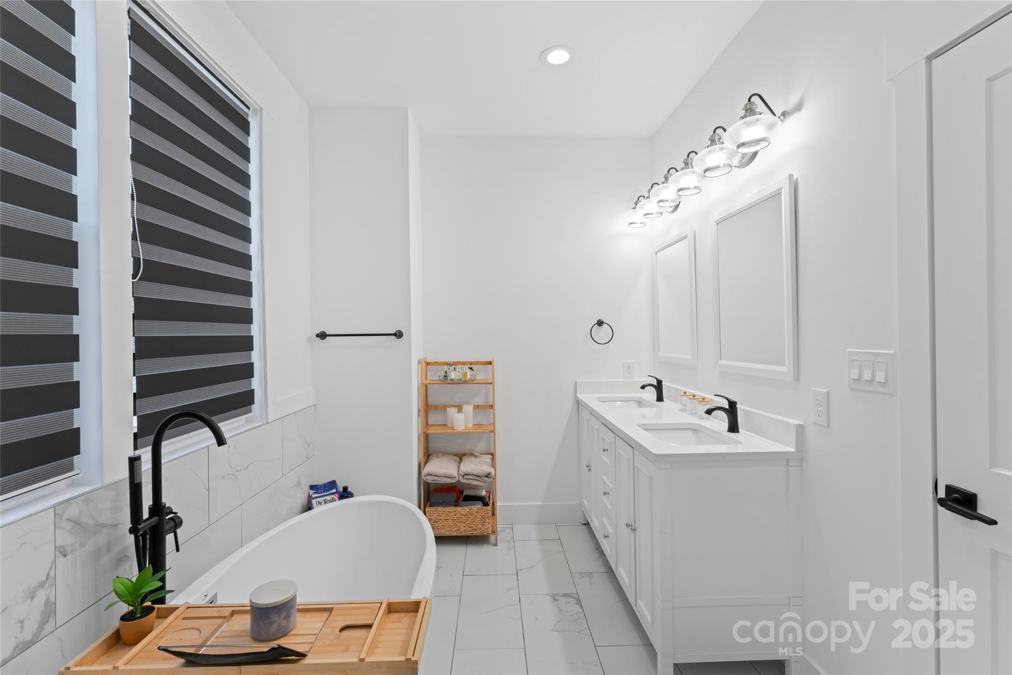 Lakehaven Estates - Residential