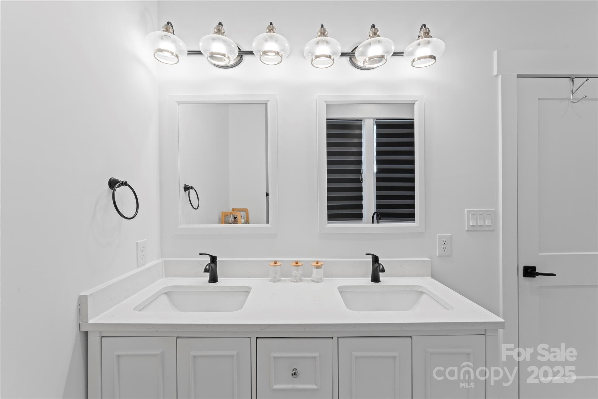 Lakehaven Estates - Residential