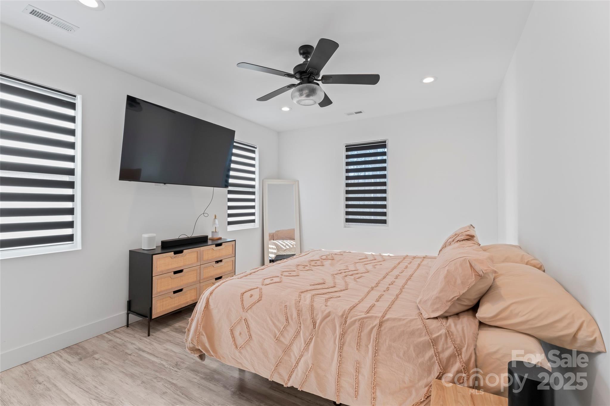 Lakehaven Estates - Residential