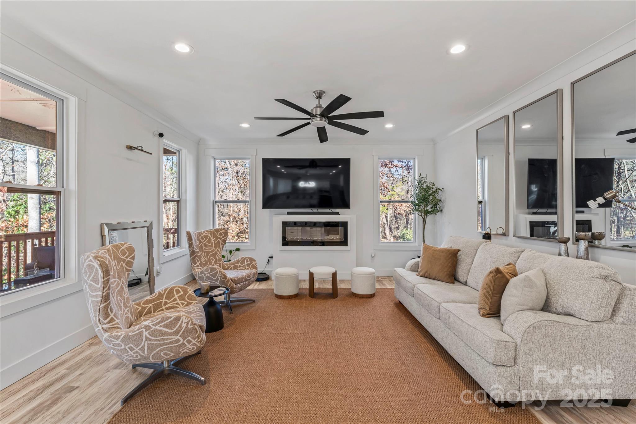 Lakehaven Estates - Residential