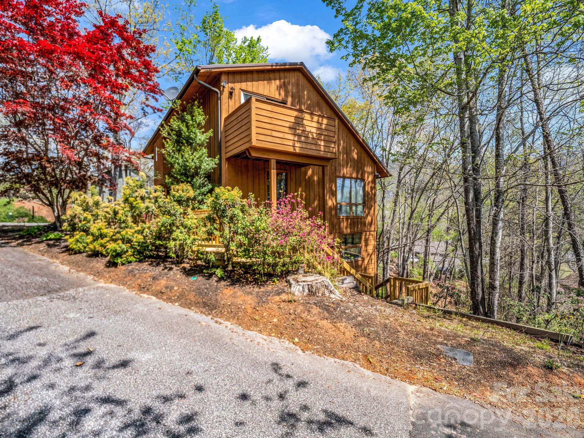 Rumbling Bald on Lake Lure - Residential
