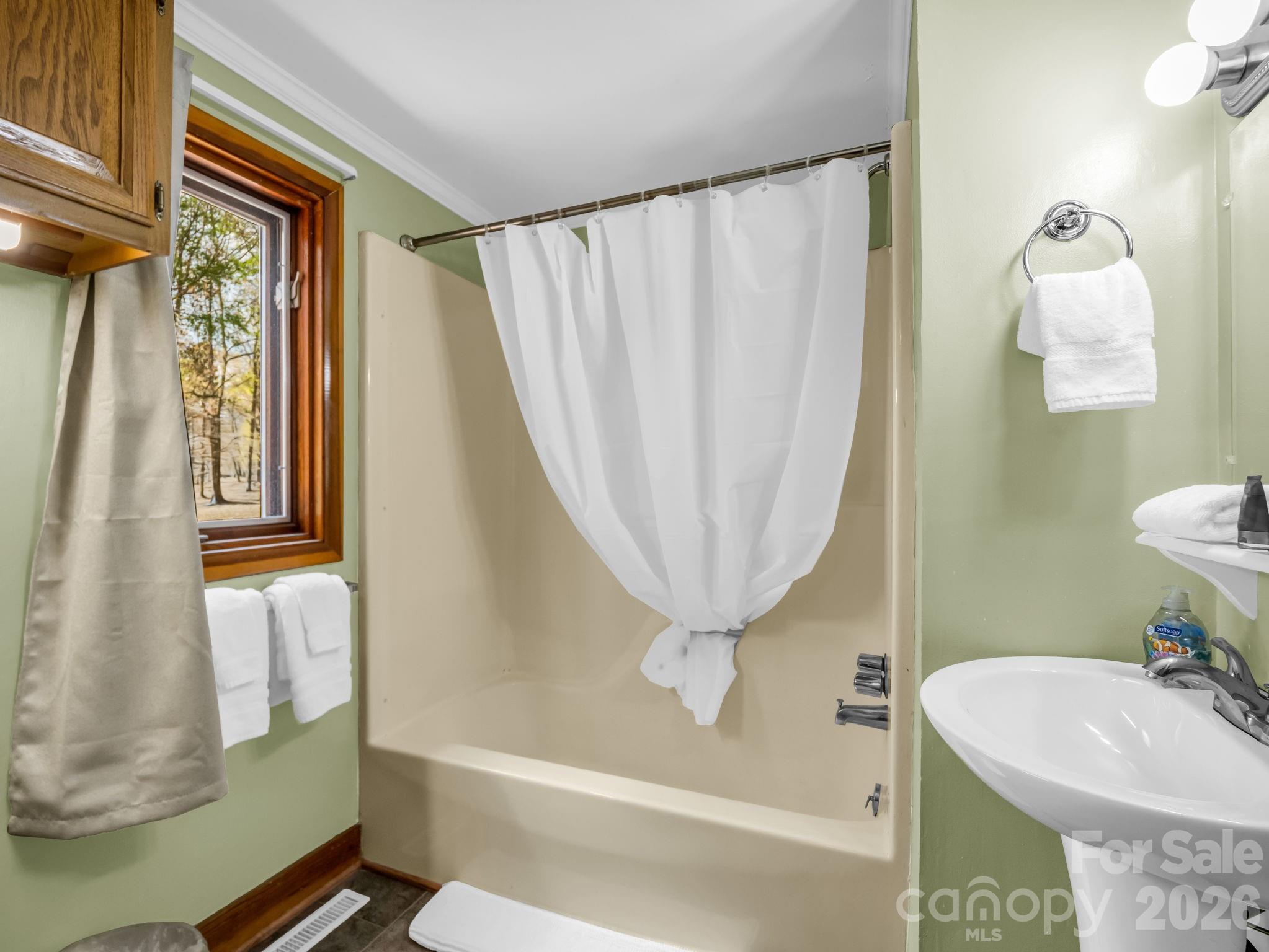 Rumbling Bald on Lake Lure - Residential