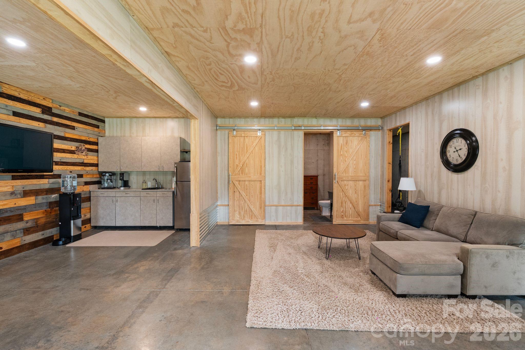 Honeysuckle Creek - Residential