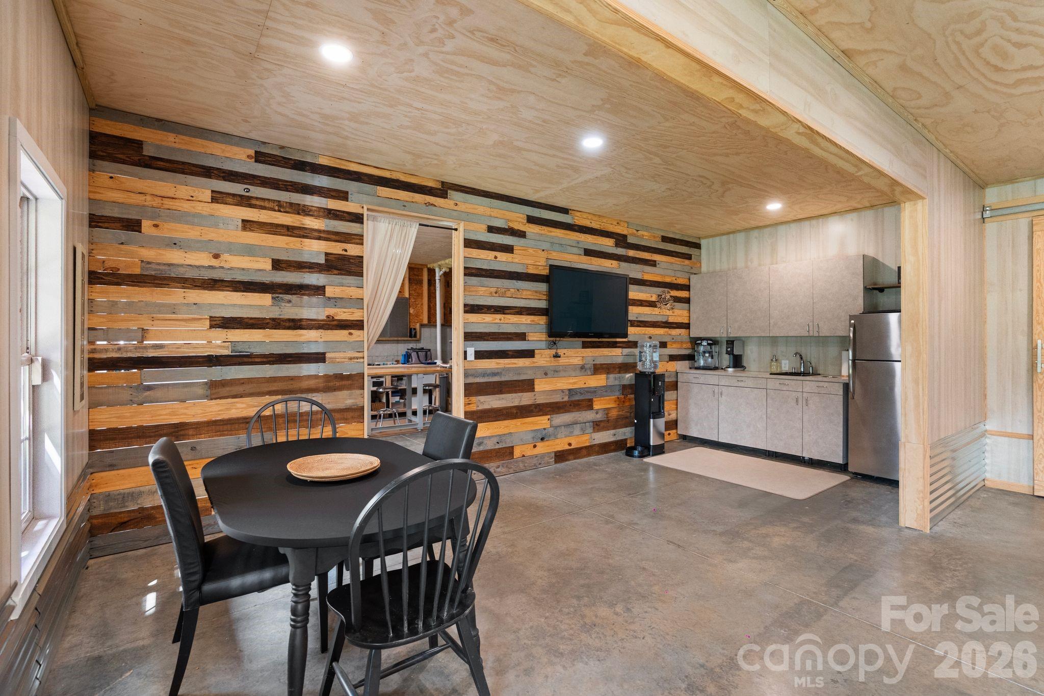 Honeysuckle Creek - Residential