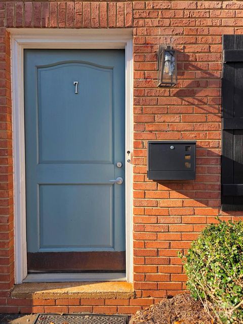 638 Chipley Avenue Charlotte NC 28205