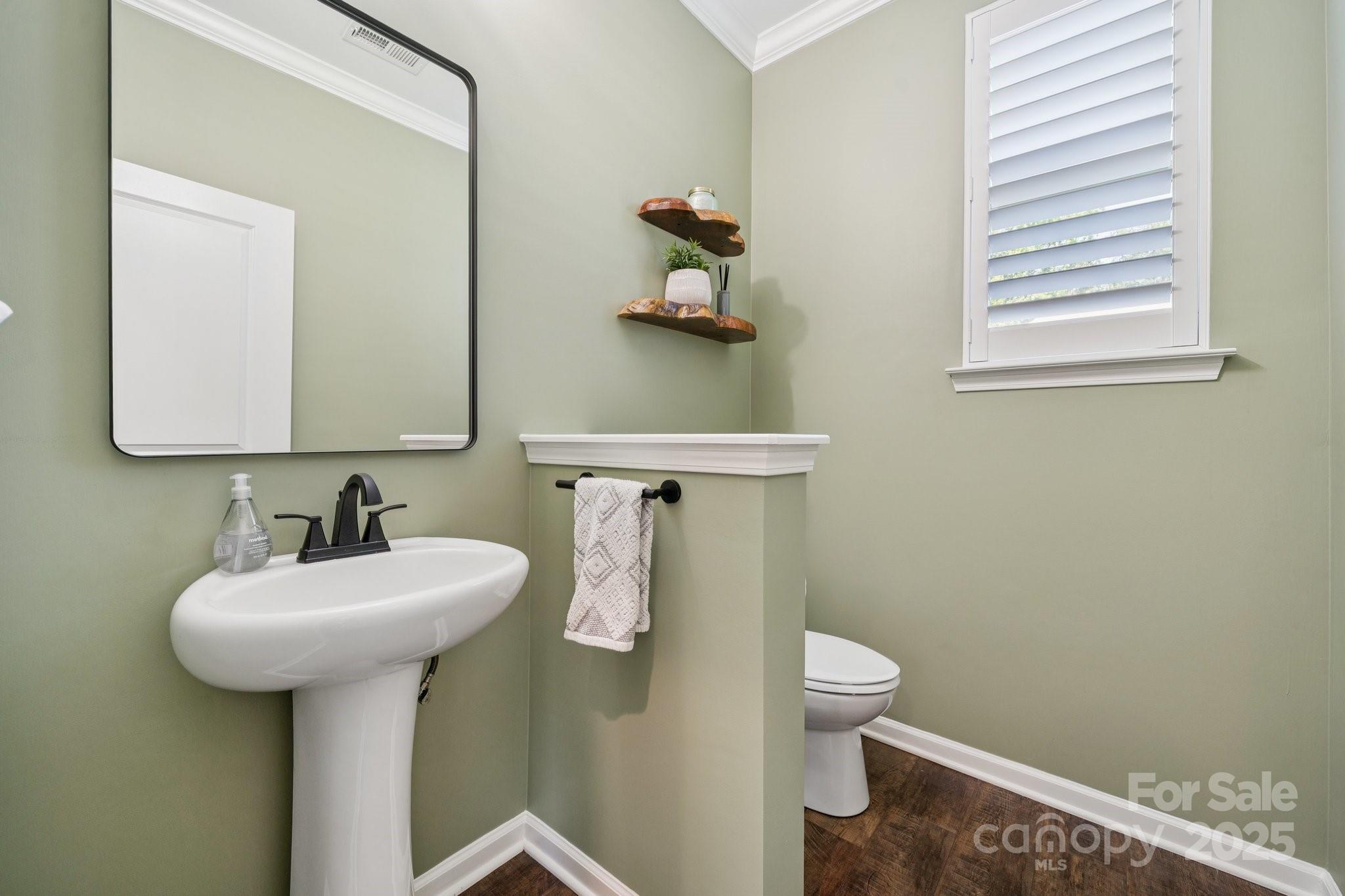 8729 Mullis Forest Court