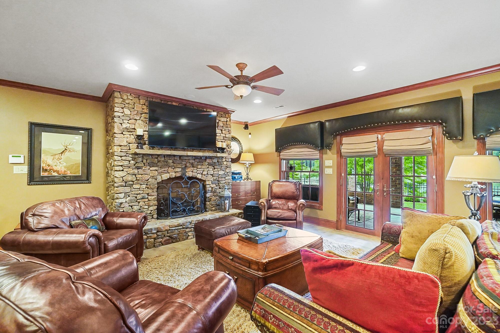 The Pointe - Residential