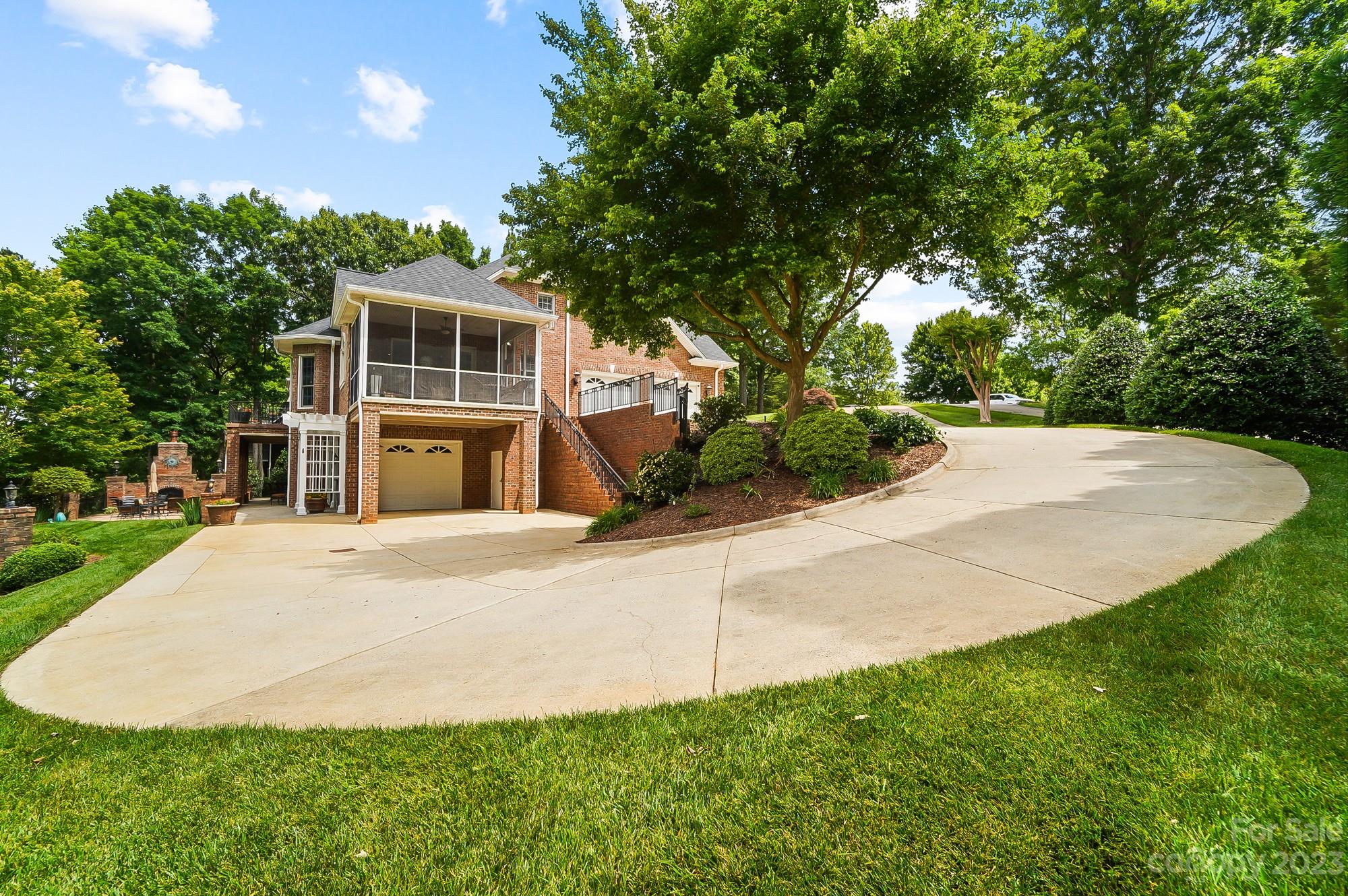 The Pointe - Residential