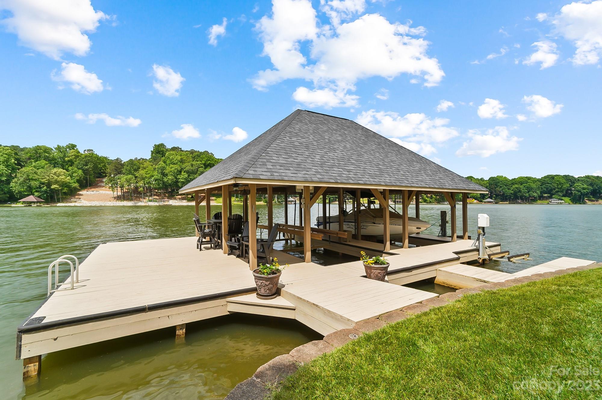 The Pointe - Residential