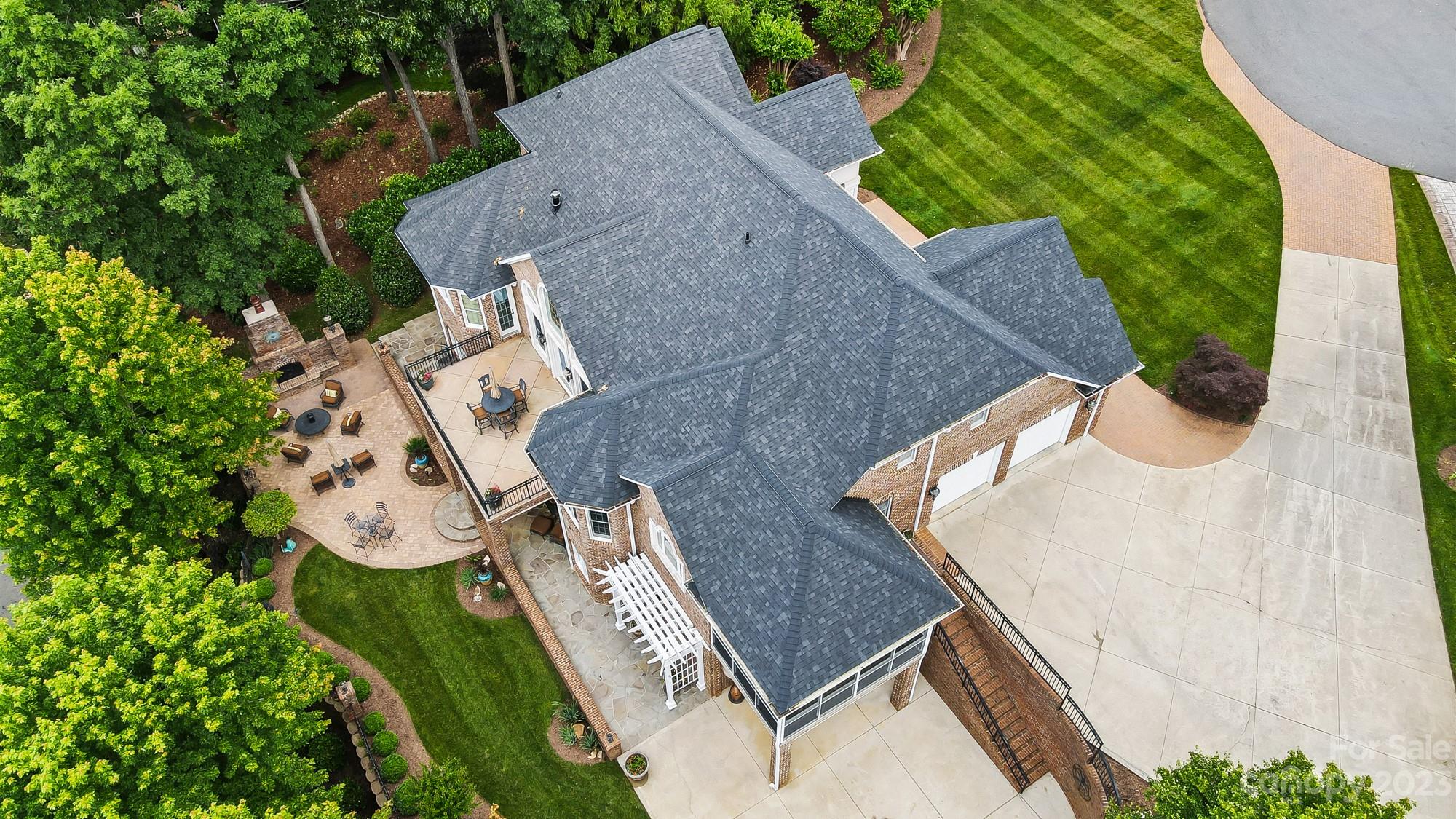 The Pointe - Residential