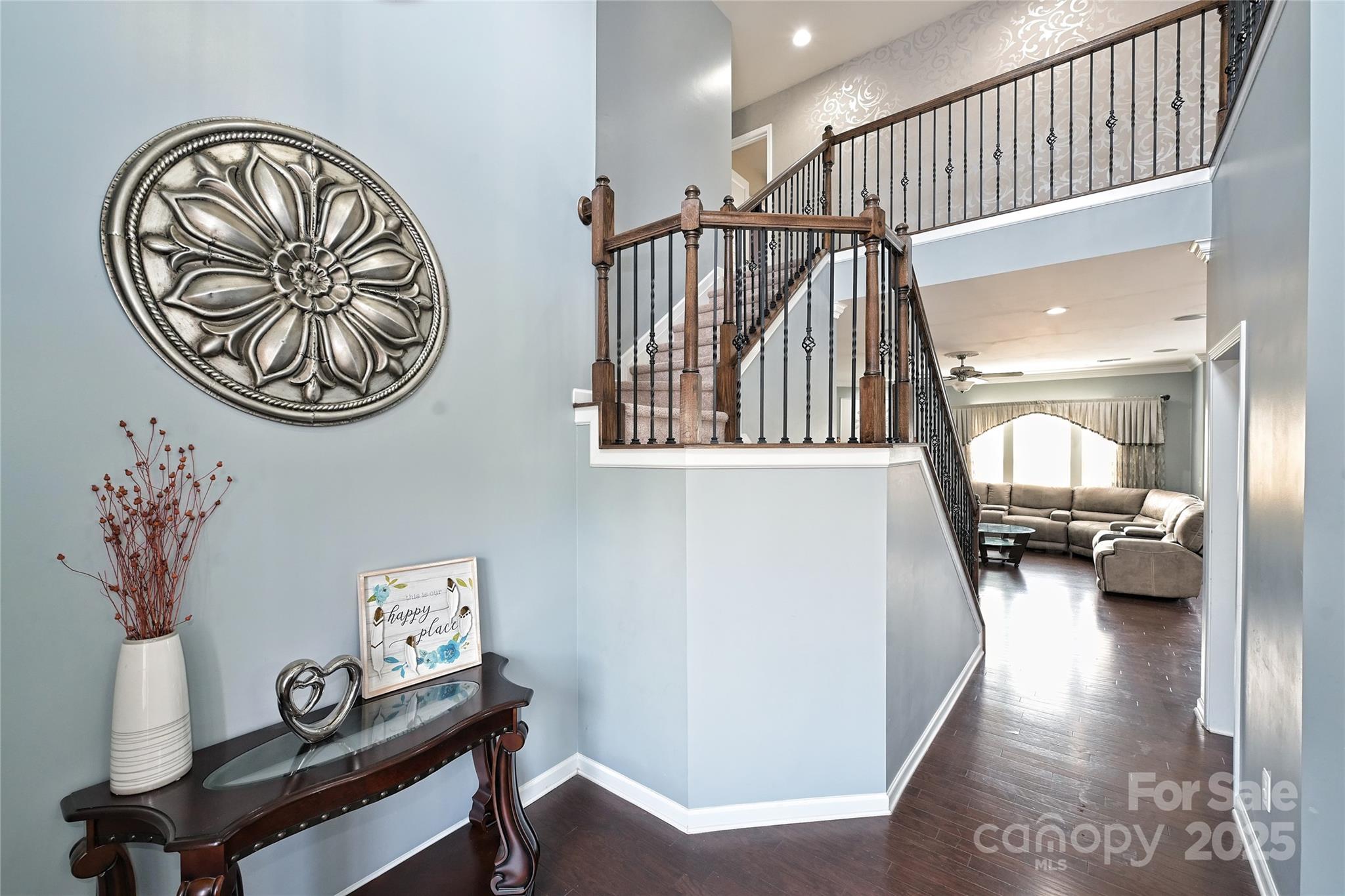 1035 Ivey Court