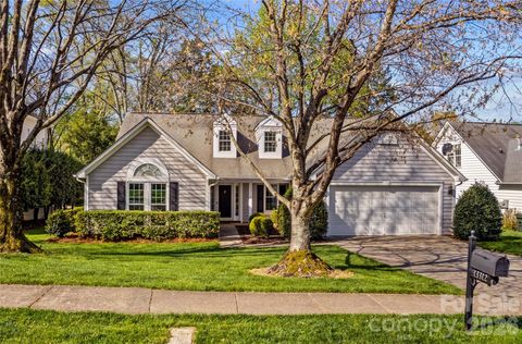 Photo of 13312 Fremington Road, Huntersville, NC 28078 (MLS # 4363449)