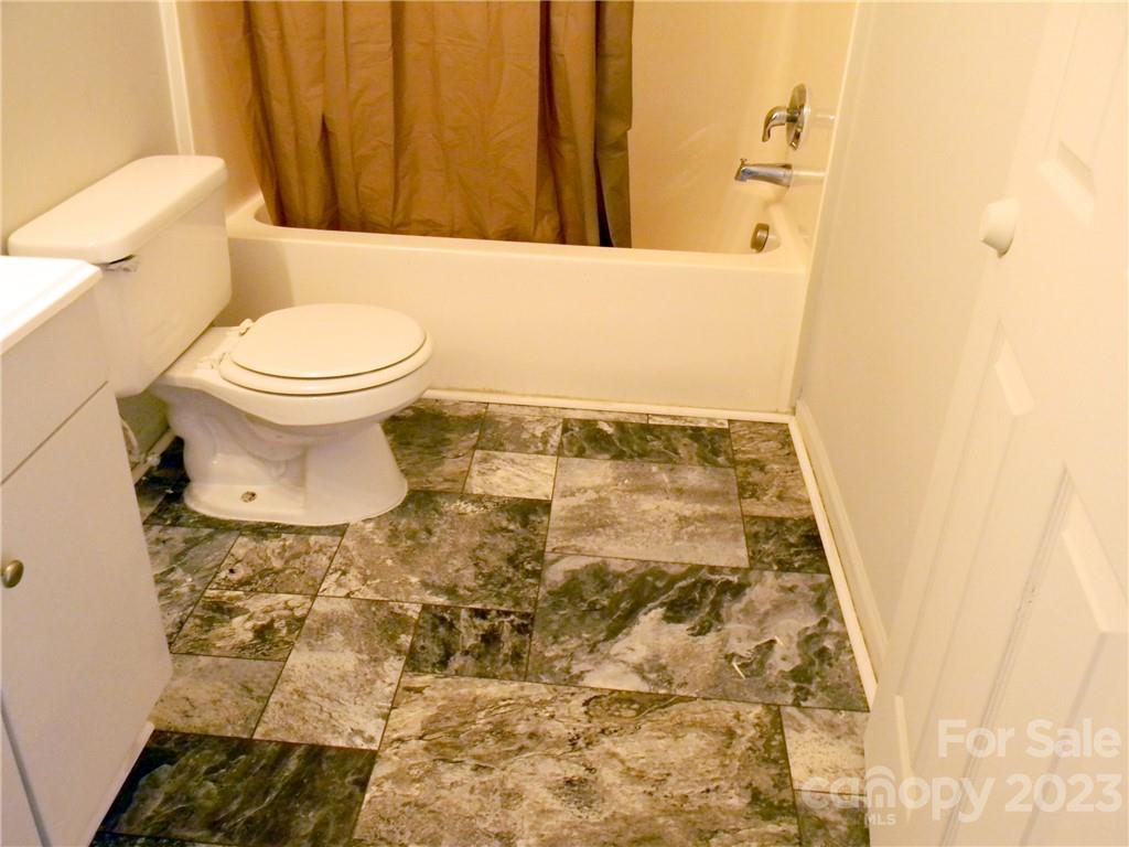 Village Green at Wellsbrook - Residential