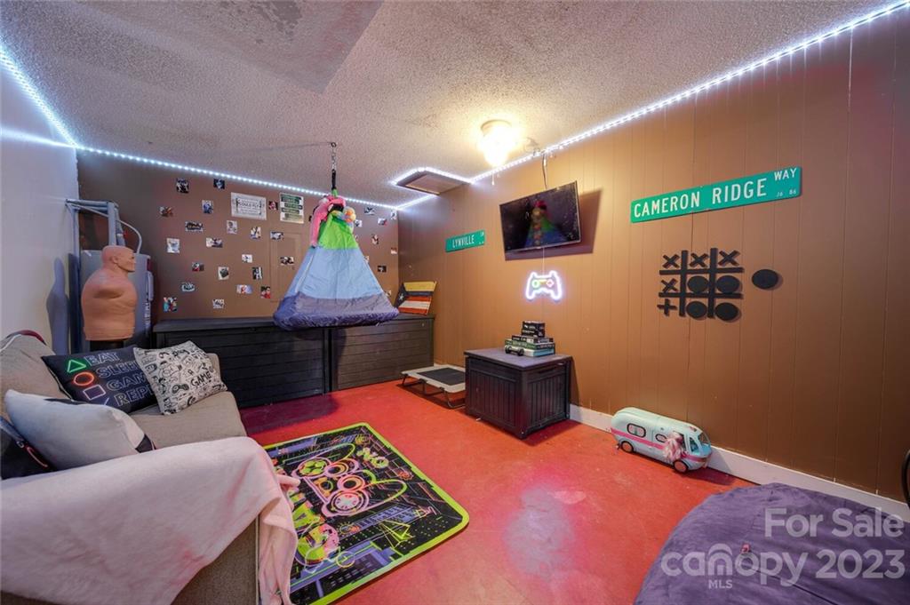 Village Green at Wellsbrook - Residential