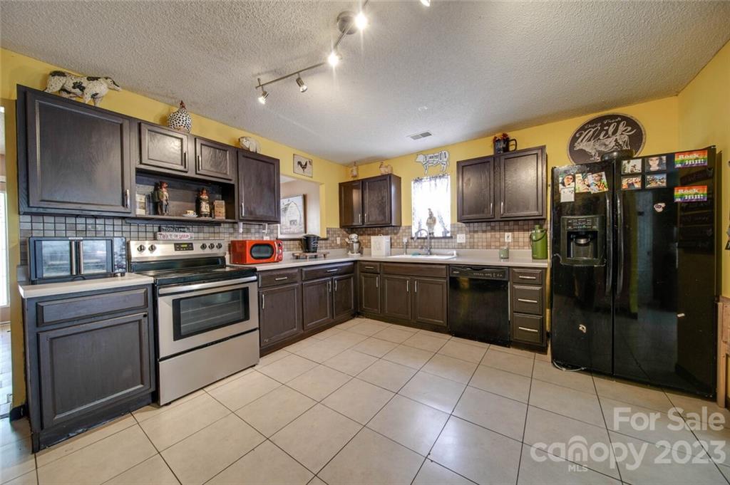 Village Green at Wellsbrook - Residential