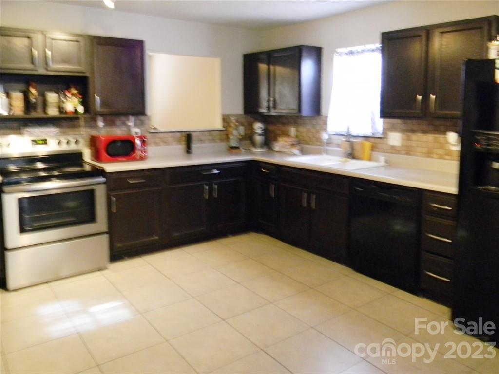 Village Green at Wellsbrook - Residential