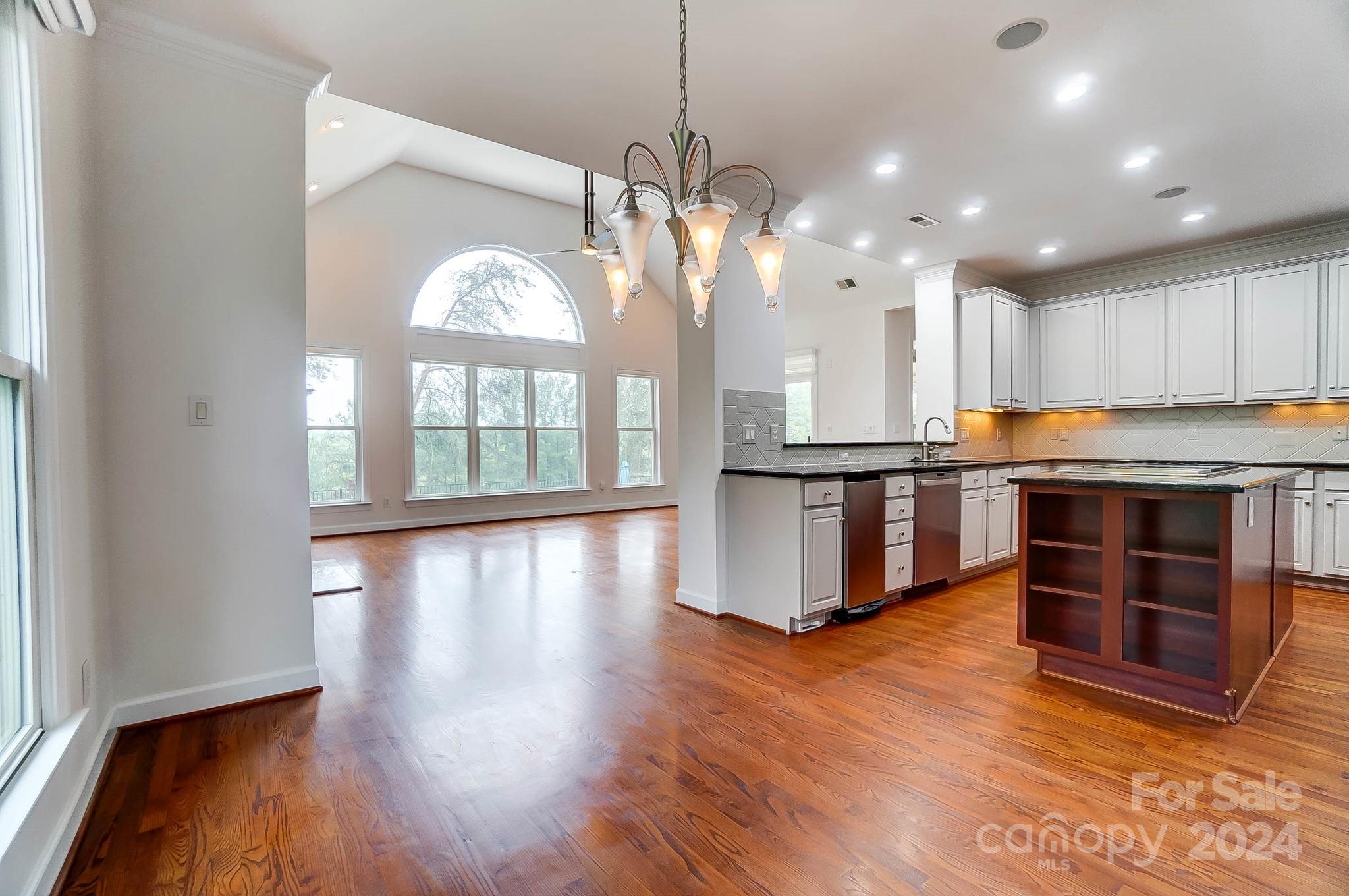 Lakeshore - Residential