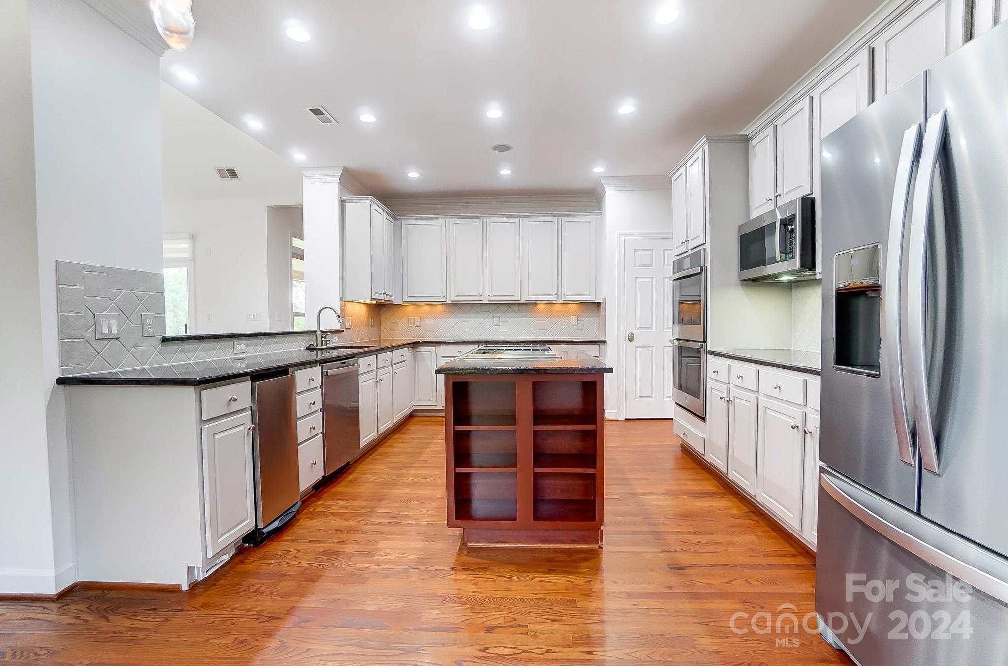 Lakeshore - Residential