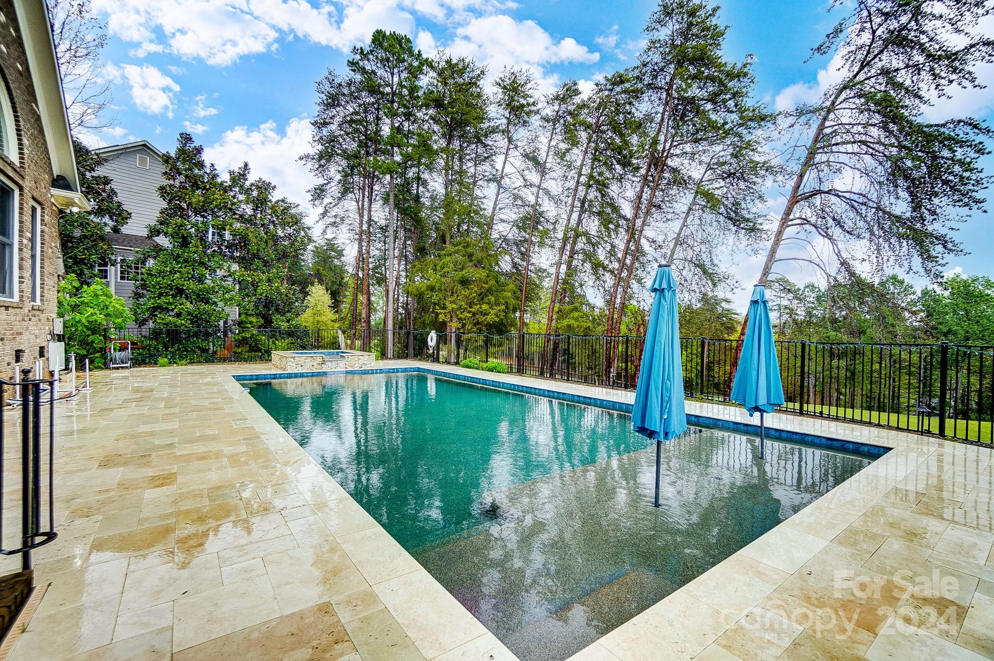 Lakeshore - Residential