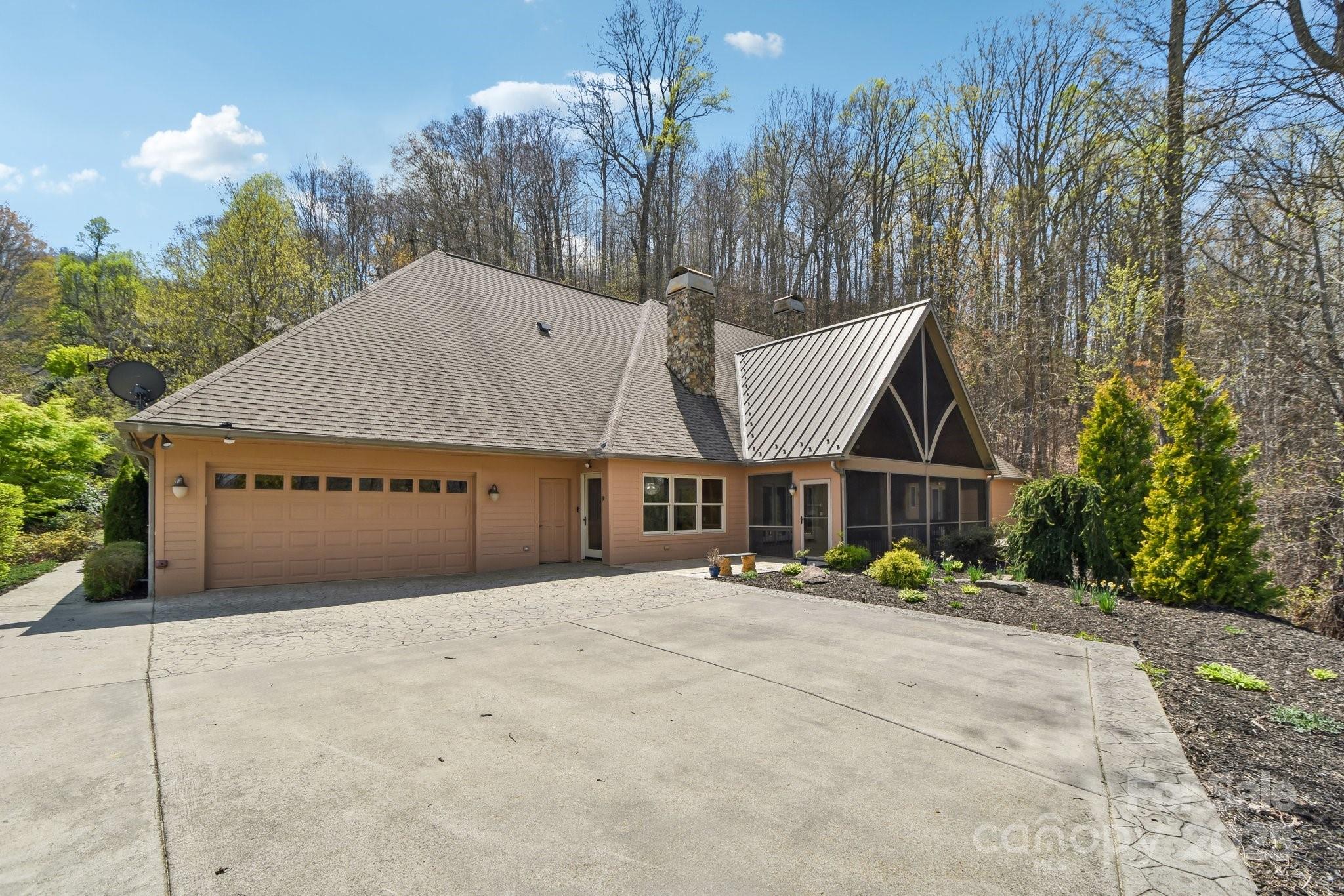 206 View Ridge Parkway