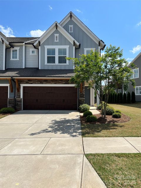 Photo of 9735 Briarwick Lane, Charlotte, NC 28277 (MLS # 4329576)
