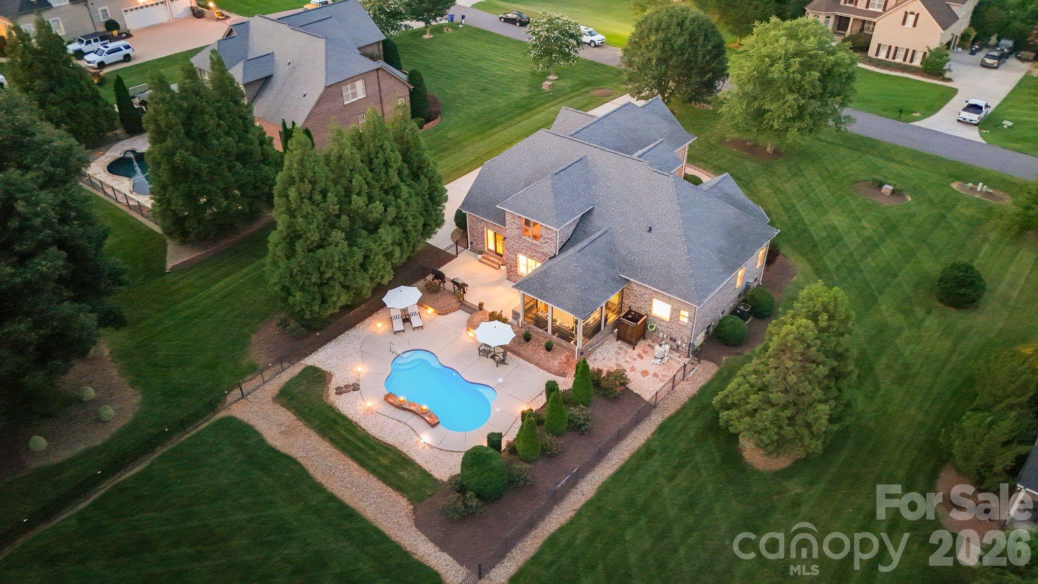 160 Riverchase Lane