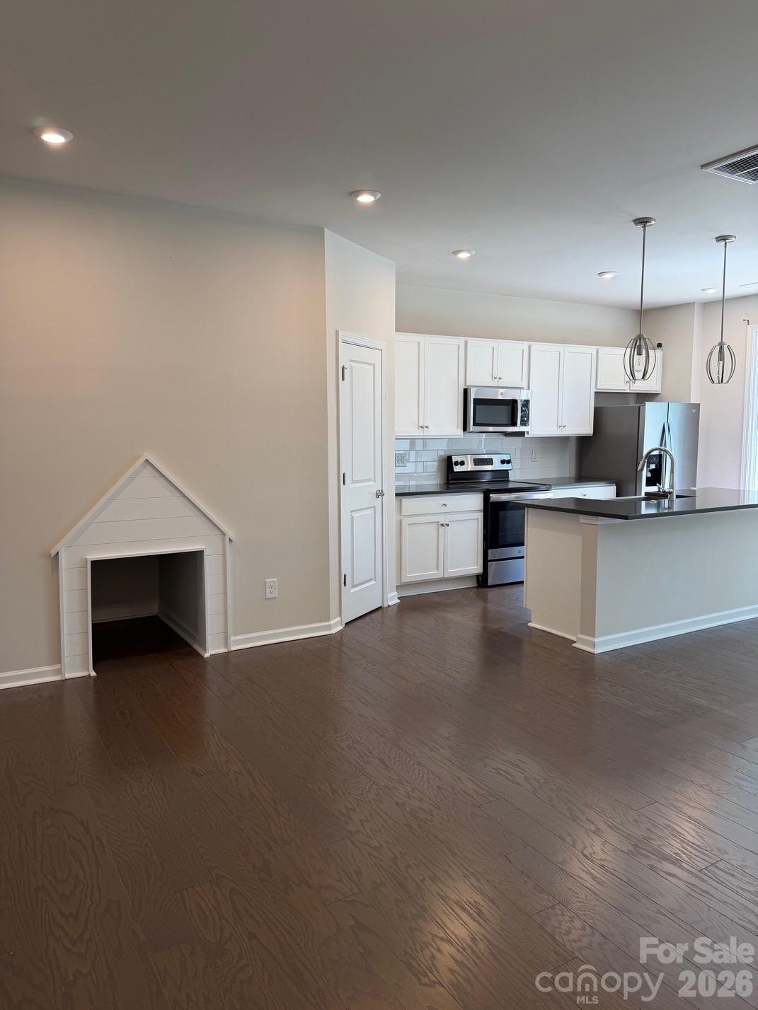 Fifteen 15 Cannon - Residential