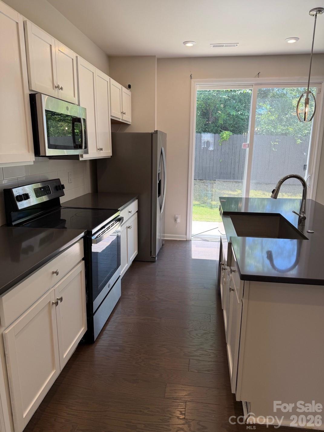 Fifteen 15 Cannon - Residential