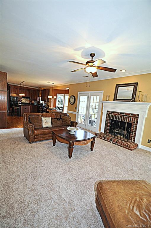 Hunter Oaks - Residential