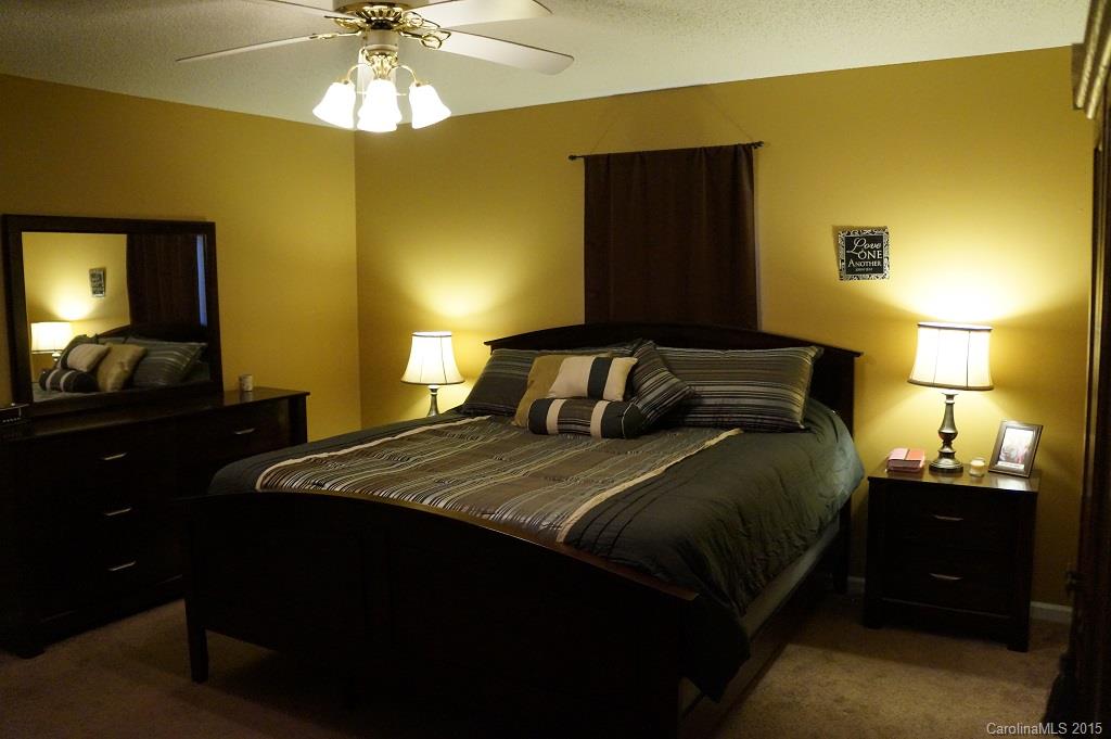 Country Club Heights - Residential