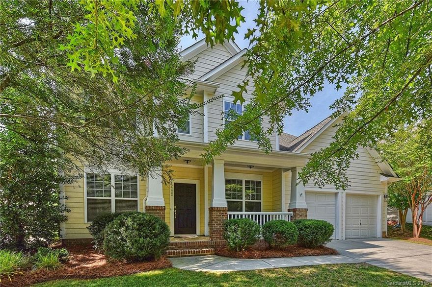 Highly sought after Westmoreland home. Convenient to Lake Norman (a marine & lake access across the street), minutes to Birkdale Village for shopping & dining. Less than 1 mile to I-77. With 5 bedrooms plus a bonus room and 3.5 baths this 2 story home has it all! Granite counter tops with tile backsplash, stainless steel appliance, 42" cabinets. Deck for entertaining!