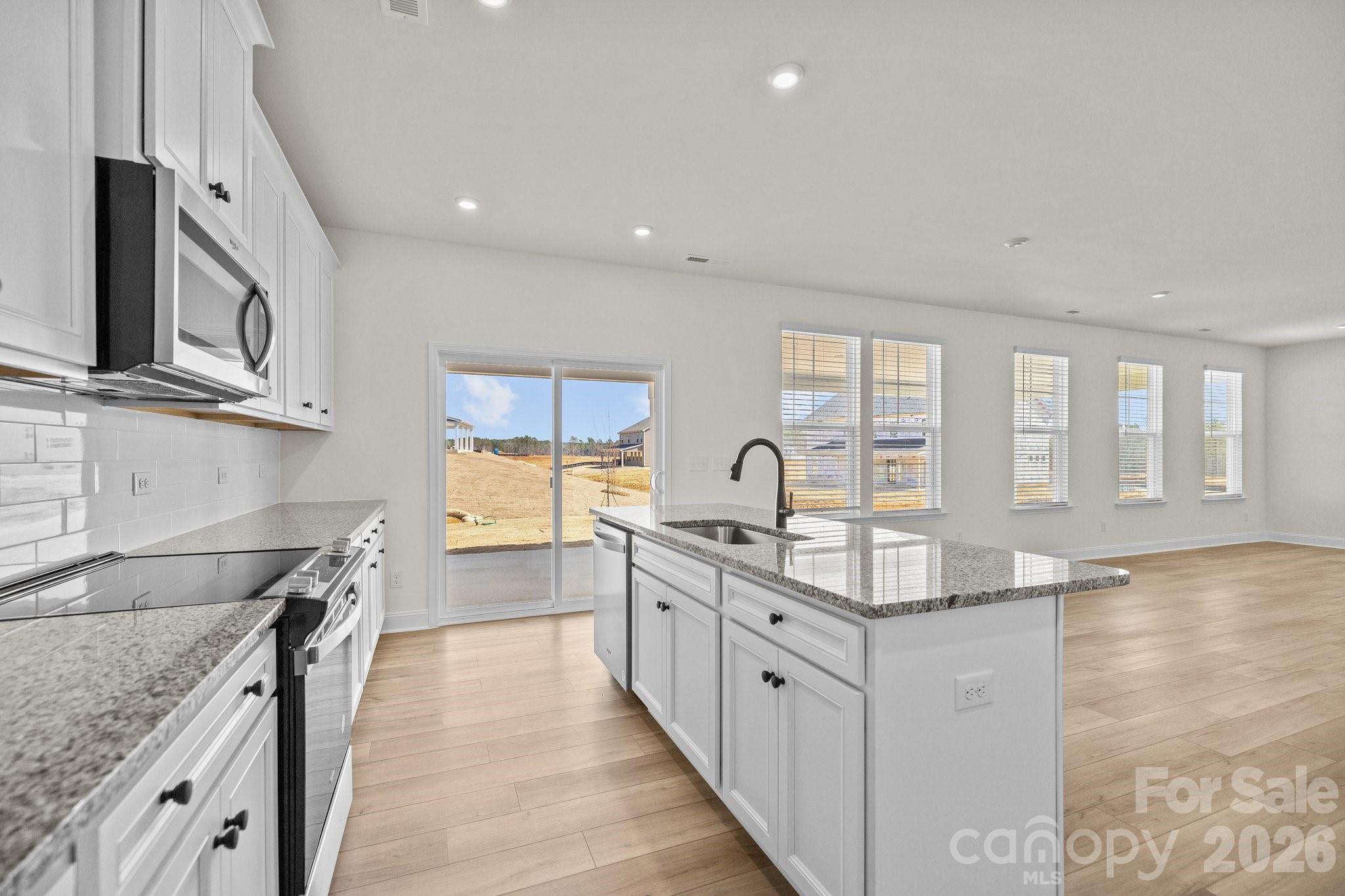 Lakeside Glen - Residential